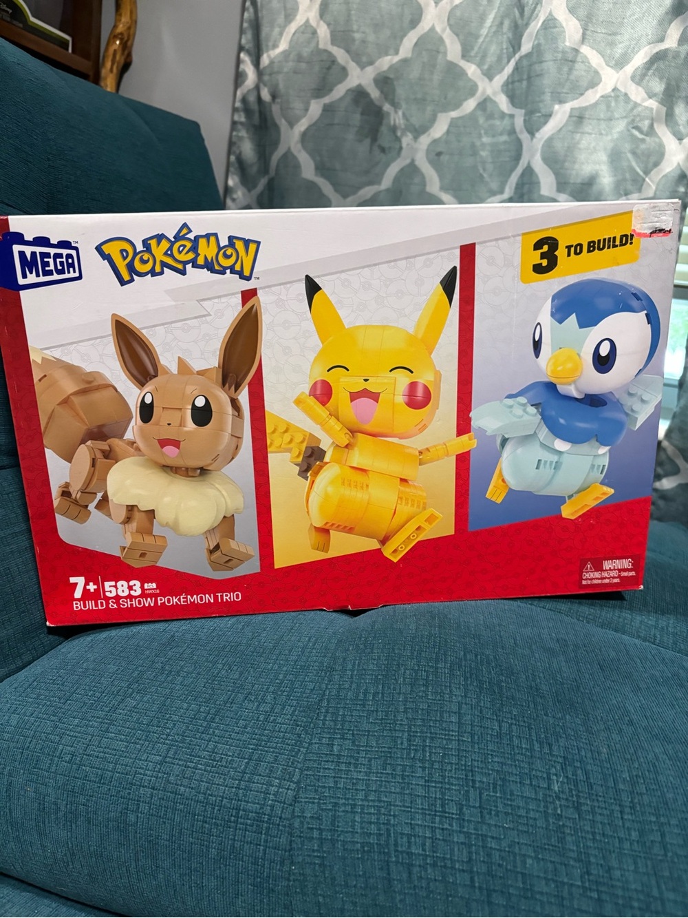 Mega Pokémon Build & Show Trio - Yellow Pikachu, Brown Eevee, Blue Piplup